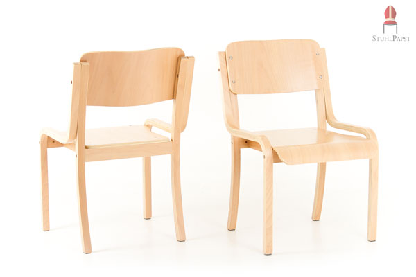 Stühle der Ger.many-Serie als Stapelstühle