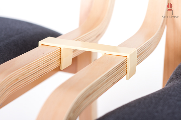 Der Reihenverbinder lässt sich leicht und schnell anbringen