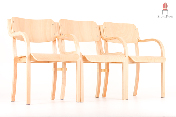 Einfache Anbringung für fest fixierte Stuhlreihen