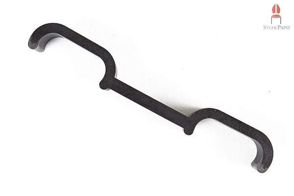 Mit der Reihenverbindung qualifiziert sich das Stuhlmodell auch gut für große Hallen