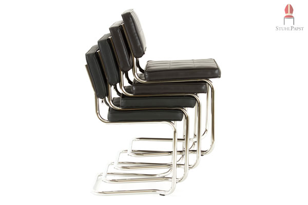 Die Stapelbarkeit ist eines der Hauptmerkmale des eleganten Freischwingers