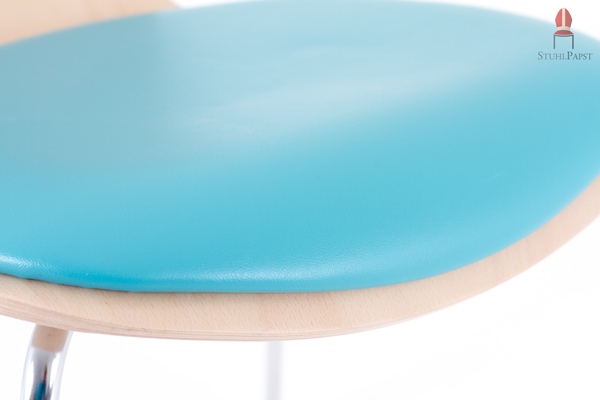 Holz stapelstühlemit Polster stapelbar gepolstert ohne Armlehne günstig preiswert billiger mit Griffloch Objekt stühle event stühle