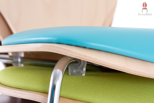 Holzstapelstuhl mit Polster stapelbar gepolstert ohne Armlehne günstig preiswert billiger mit Griffloch Objektstuhl eventstuhl