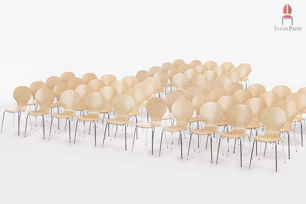 Großraumbestuhlung mit dem Amb.iente aus Holz