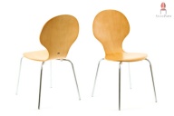 Hochwertige Holzschalenstühle in den Farben Ahorn, Nussbaum und Schwarz