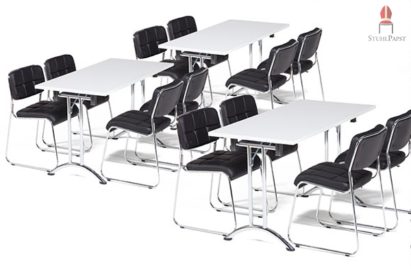 Hier in Kombination mit hellen Tischen als zeitlos eleganter Arbeitsbereich