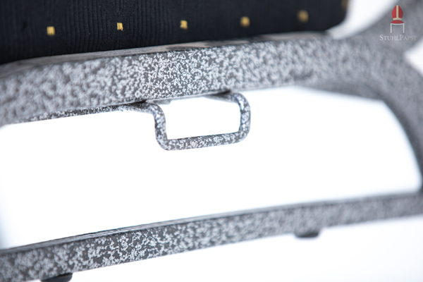 Integrierter Bügelreihenverbinder beidseitig hilft Ihnen bei der schnellen Reihenbestuhlung