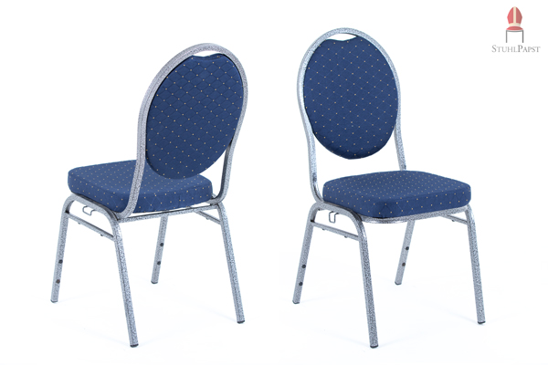 Gepolsterte Sitzfläche des Ban.kett hier in Reihenbestuhlung