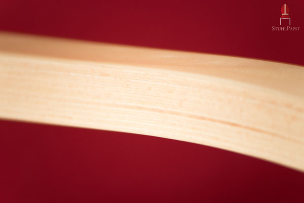 Stabiler Rahmen aus Schichtholz gefertigt