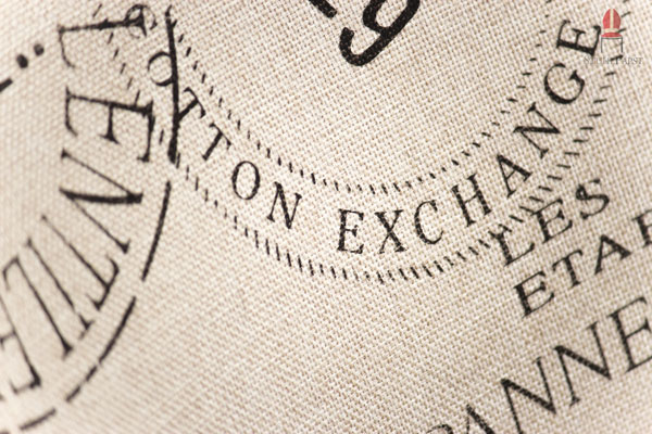 Stoffbezug des Sesselmodell Caf.ehaus mit aussergewöhnlichem Aufdruck