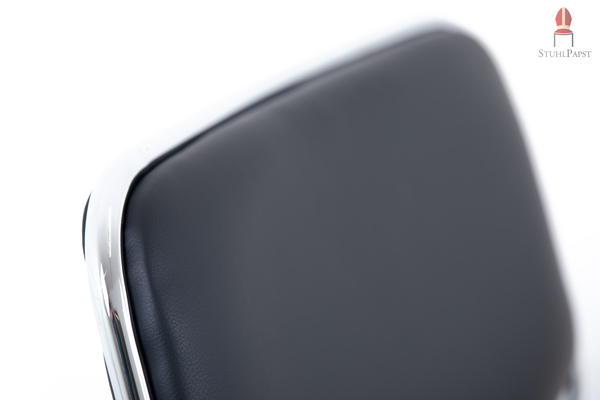 Clever eine perfekt gepolsterte Rückenlehne ist ein großer Vorteil bei stapelbaren Polsterstühlen der besonderen Art und sorgen für außergewöhnlich guten Sitzkomfort und sind ergonomisch geformt