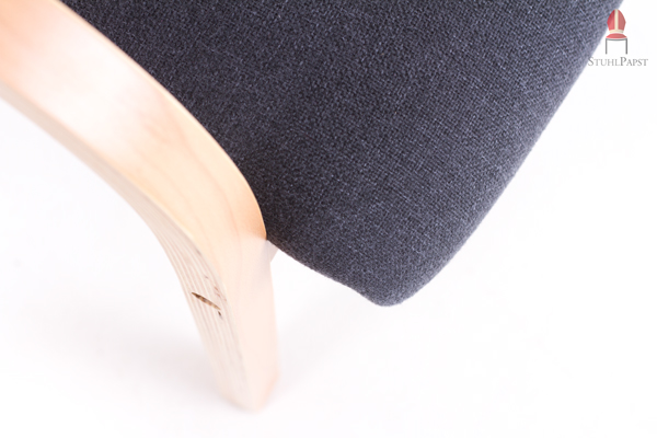 Stabile Verarbeitung und eine sichere Befestigung der Sitzfläche