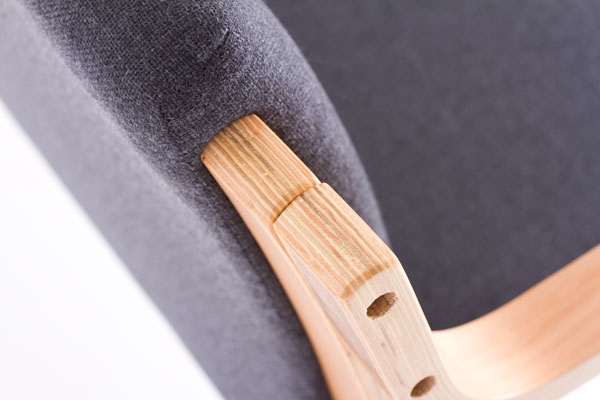 Die Bank ist sorgfältig montiert