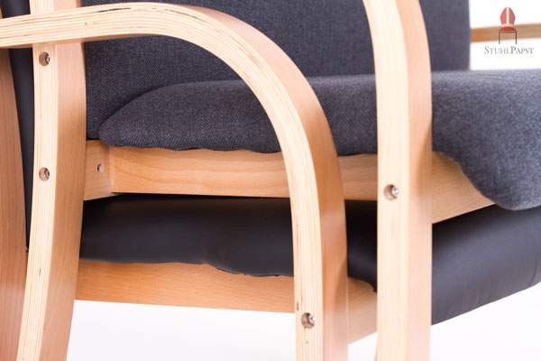 Die Unterkonstruktion ist sorgsam verschraubt