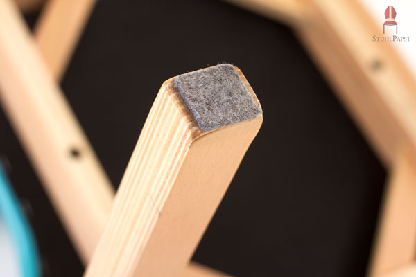 Com.fort AL CLINIC massive Holz Stapelstühle gepolstert Stoff Kunstleder Bezug bequem komfortabel stapelbar günstig preiswert modern schwarz Farbe Filzgleiter Bodenschützer unter den Stuhlbeinen