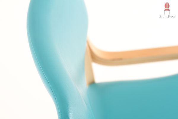 Com.fort AL CLINIC Armlehnen Stuhl stapelbar aus Holz Massivholz Buche Buchenholz Stapelstuhl Massivholzstühle Armlehnstühle Stapelstuhl