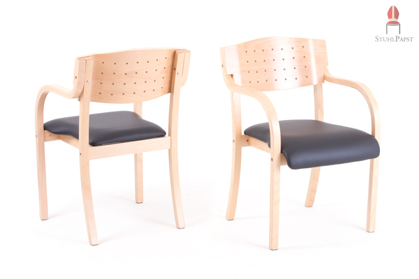 Ein luftiges Design in der Rückenlehne ist ein wahrer Blickfang