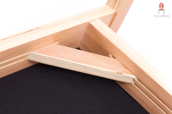 Verstärkungen unter der Sitzfläche sorgen für Stabilität