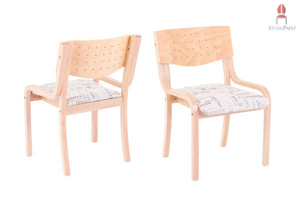 Bezüge im Letter- und Collagestil sind modern