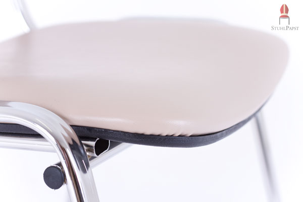 Der Din Iso Clinic lädt zum Sitzen ein