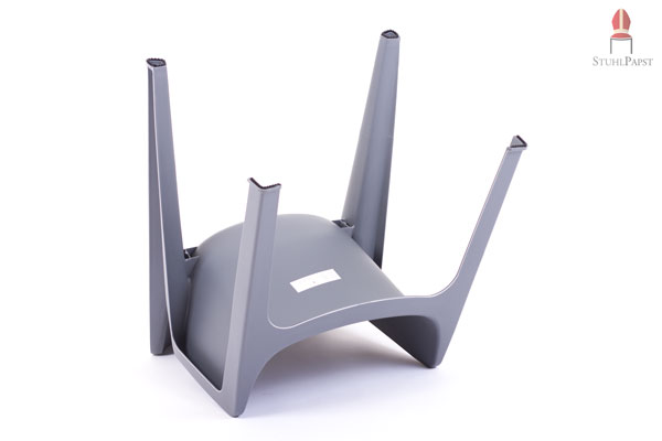 Die Stuhlbeine machen den Stuhl kippsicher