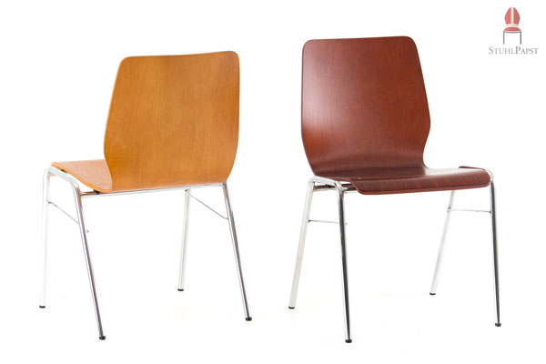 Die ergonomisch geformte Holzschale hat einen hohen Sitzkomfort