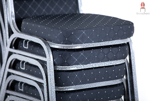 Durch seinen Rahmen lässt sich der Event stabil stapeln