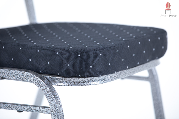 Hoch gepolsterte Sitzfläche für ein bequemes Sitzen