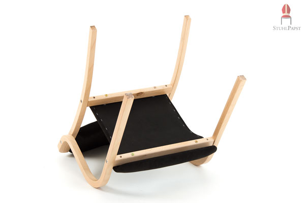 Querstreben unter dem Sitz sorgen für ein noch sichereres Sitzgefühl