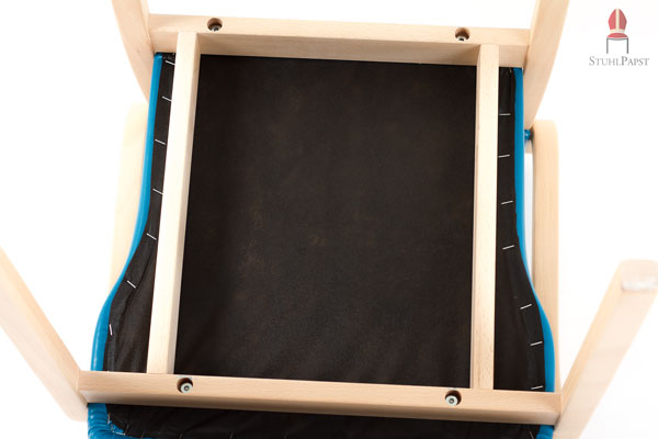 Auch von der Unterseite ist ein Schutz angebracht