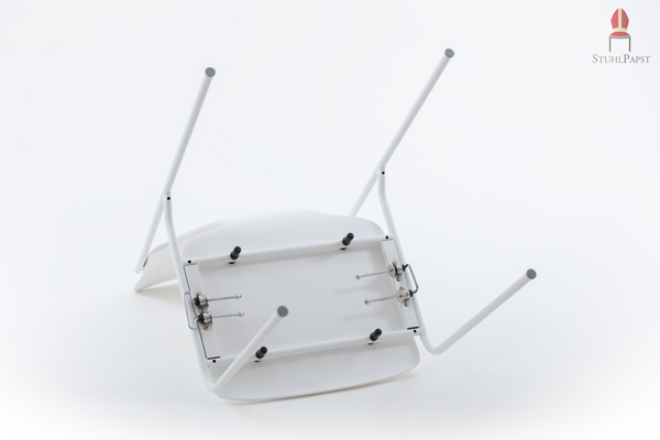 Stuhlgestell und Sitzschale von Unten angesehen Draufsicht Fio.na stapelbare Besucherstuhl Besucherstühle Designer Designstuhl Designstühle weiß schwarz lackiert Möbelpapst GmbH Gescher