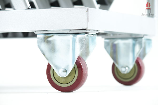 Leichtlaufende Rollen am Transportwagen verarbeitet