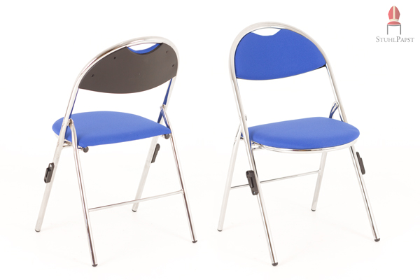 Der Klappstuhl For.tuna deLux kombiniert edles und schlichtes Design mit Komfortabilität