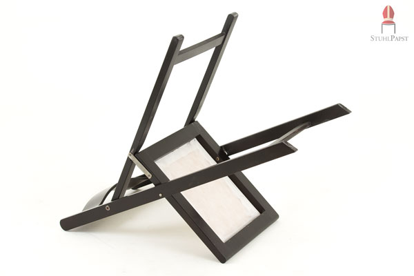 Breit eingefasste Sitzfläche sowie Querstreben für optimale Stabilität