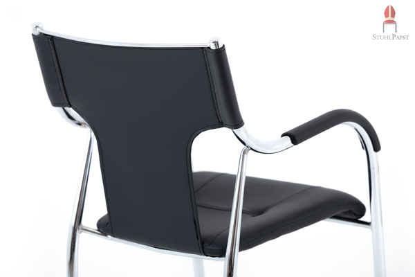 Durch intelligente Spanner der Rückenlehne wird das Anlehnen noch bequemer