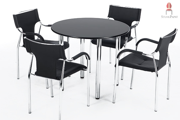 Elegant im Design zeigt sich das Modell Gol.f in Kombination mit einem Tisch