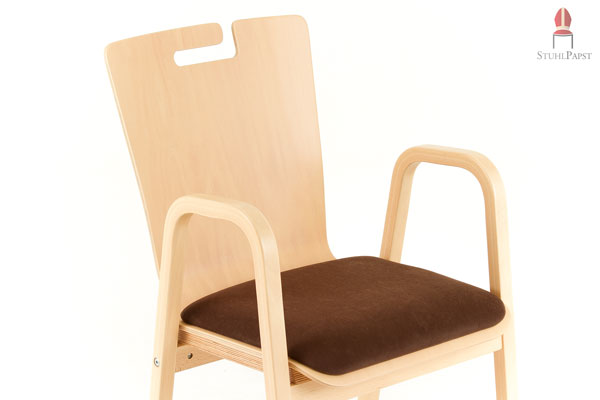 Design Holzschalenstuhl mit Armlehnen und Polster