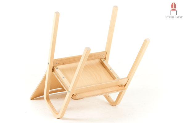 Sitzschale und Rahmen stabil verschraubt