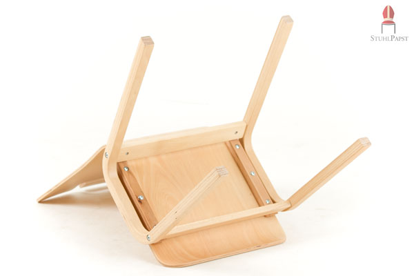Holzrahmen mehrfach verstärkt für optimale Stabilität