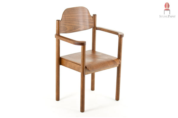 Nußbaumholz versprüht ein besonders warmes und wohnliches Flair und wirkt attraktiv in ihren Räumen