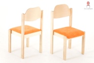 Eine gute Kombination aus warmen Tönen bringt Lebensfreude und Wohnlichkeit in ihrem Raum