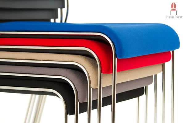 Farbe von Kunststoff und Bezug sind wählbar