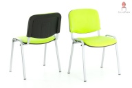 Unser Polsterstuhl mit Kunstlederbezug in verschiedenen Farben erhältlich