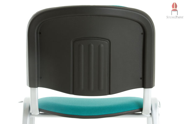 Die Kunststoffschalen hinter den gepolsterten Flächen geben Sicherheit und Stabilität