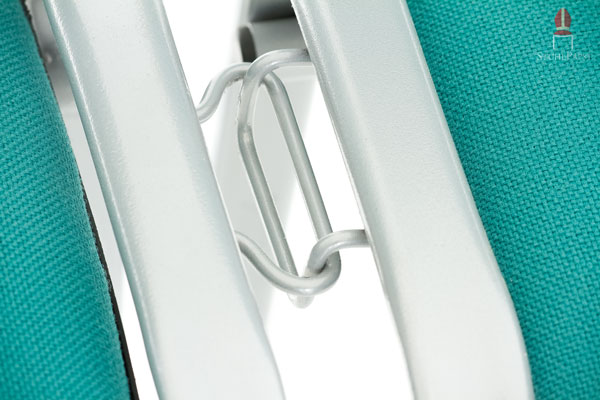 Ein leichtes Einhängen genügt zum Verbinden