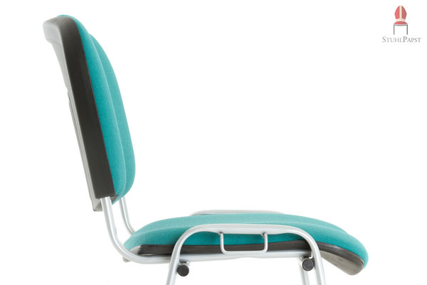 Hier sehen Sie das Stuhlmodell Kul.t im Profil