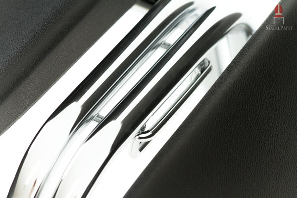 Hier sehen Sie die eingehängten Reihenverbinder in Nahaufnahme