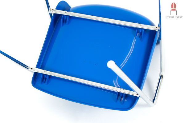 Die Querstreben unter der Sitzfläche erhöhen die Stabilität