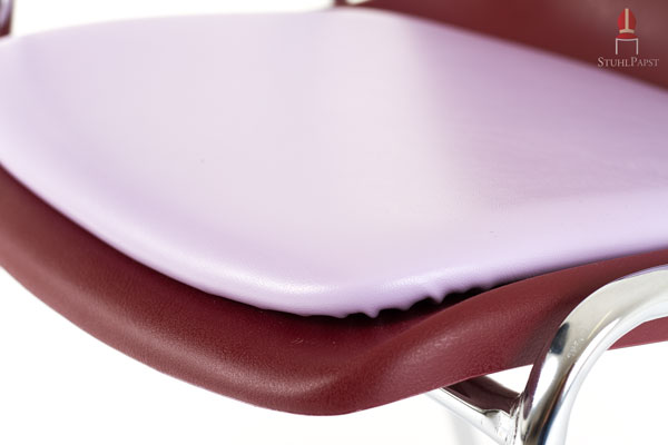 Das Kunstleder Clinic ist flüssigkeitsabweisend