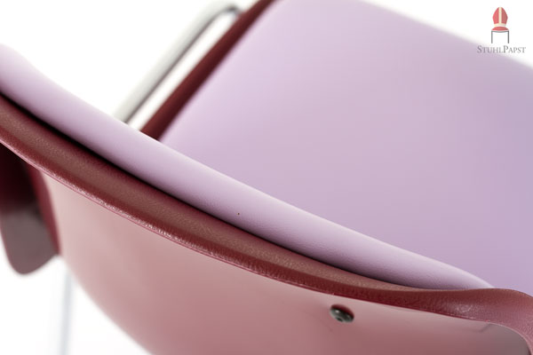 Der Stuhl ist desinfektionsmittelbeständig